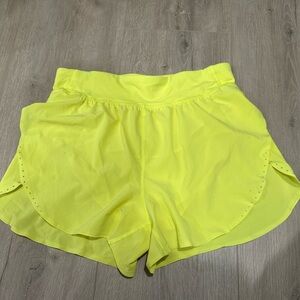 Lululemon Fast and Free HR Short Size 6 Neon Yellow